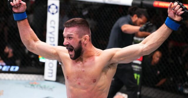 Charles Oliveira vs Mateusz Gamrot založený pre UFC Rio 

