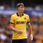 Chelsea prestala pracovať v neskorom presťahovaní, aby poverila demonštrant Wolves Jorgen Hair Larsen