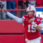 Futbal NCAA: Akron v Nebraske