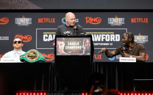 Dana White overuje Canelo Alvarez vs Terence Crawford sa prihlási s Megafights Floyd Mayweather s Conorom McGregorom a Mannym Pacquiaom 

