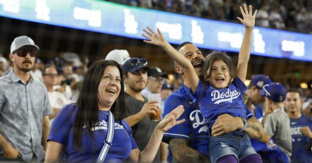 Dodgers sa určite prvýkrát dostane na známku prítomnosti 4 milióny 

