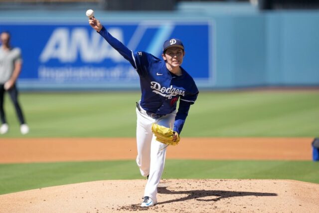 MLB: Toronto Blue Jays v Los Angeles Dodgers