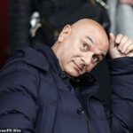 62 -ročný Daniel Levy odstúpil vo štvrtok po preskúmaní rodiny Joe Lewisa, majiteľov väčšinových zainteresovaných strán ENIC
