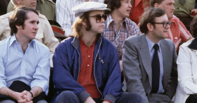 Elton John sa miloval s KGB Spy na streche letoviska, keď to robil v Rusku 

