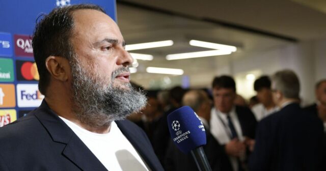 Evangelos marinakis poškodzuje ticho, pretože Nottingham Woodland zamestnáva úplne nový zamestnávateľ | Futbal | Športová činnosť 

