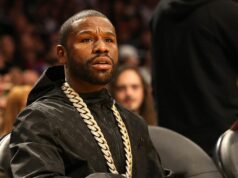 Floyd Mayweather čelí obvineniu z údajného zlého šeku vo výške 200 000 dolárov vo Vegas Floyd Mayweather predkladá právne kroky uprostred nezhody nadobudnutia Maybach