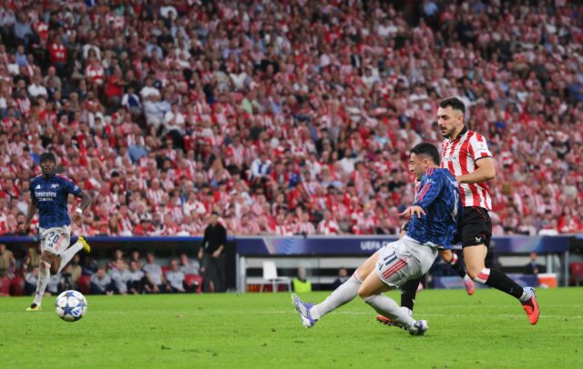 Gabriel Martinelli zakladá 2. 

