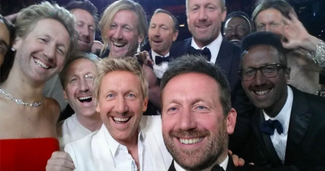 Graham Potter reaguje na výmenné memy s vírusovým západným bravčovým mäsom, ktoré mali tiež dieťa v hysterike 

