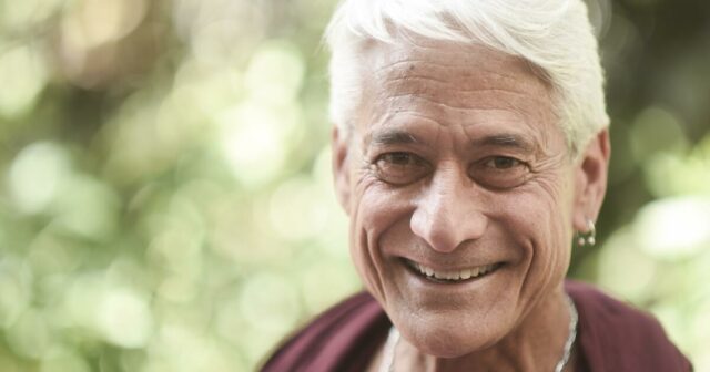 Greg Louganis ponúka olympijské medaily ako súčasť výletu do sebaobjavovania 

