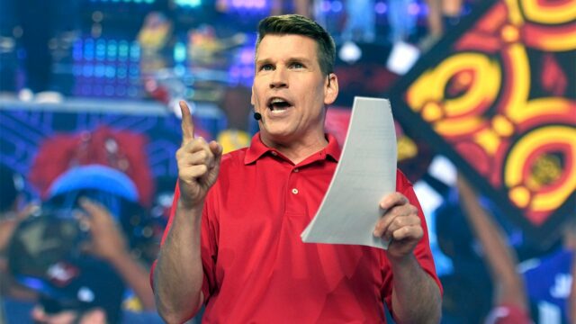 Hostiteľ „NFL Redzone“ Scott Hanson Informácie o jeho podstatnej prípravnej práci programu 

