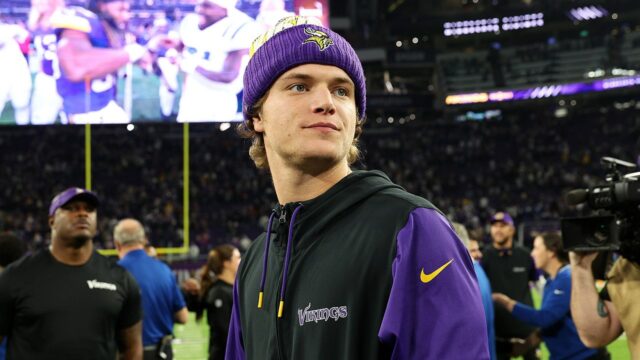 Informácie o NFL: Carson Wentz zmeny poškodené Vikings quarterback JJ McCarthy po zranení členku 

