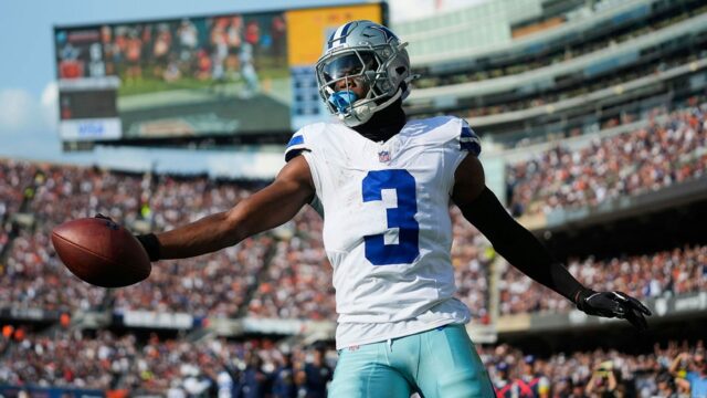 Informácie o NFL: Cowboys 'George Pickens prelieva svoje chladenie na lavičke 

