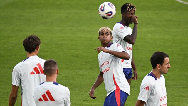Informácie o živom vysielaní Bulharsko vs Španielsko: Kde vidieť lamine yamal v hrnčeku Fifa Globe 2026? 

