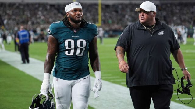 Jalen Carter čaká na techniku ​​uprostred zamerania NFL na hry 

