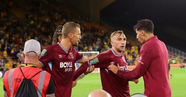 Hammers Star sa neskôr ospravedlnil na sociálnych médiách po tom, čo sa jeho emócie prevalili