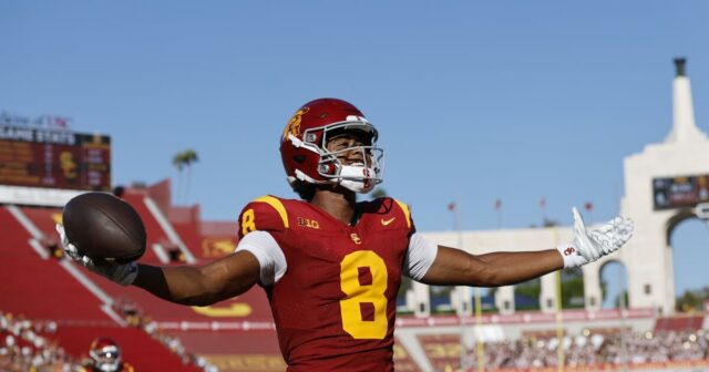 Jayden Maiava vedie USC k mláde 

