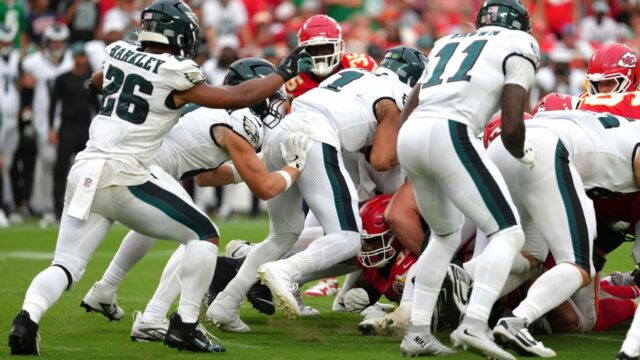 Jordan Mailata na Babble Eagles vyhral kvôli Tush Press - „Trash“ 


