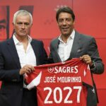 Jose Mourinho bol potvrdený ako nový šéf Benfica, ktorý súhlasil s dvojročnou dohodou s portugalskými gigantmi