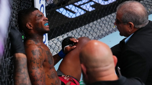 Klinické suspenzie Noche UFC: Konkurent navždy po výstrele semenníkov 

