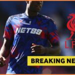 Marc Guehi tlieska fanúšikom Crystal Palace