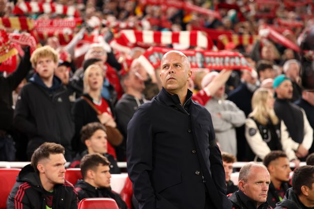 Liverpool vydrží dopad ako celebrita s nástrojmi „zhoduje sa s Liverpool vydrží dopad ako celebrita s nástrojmi „zhoduje sa s úplne novou dohodou“, aby sa Snub Skutočne madrid