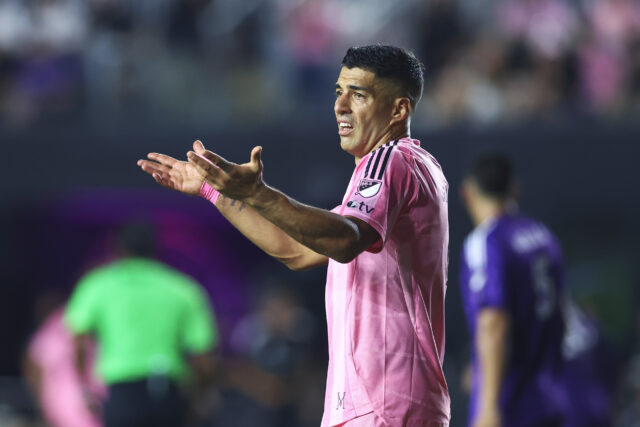 Luis Suarez chrlí vo vlaku v celom hrnku Ligy posledná strata 

