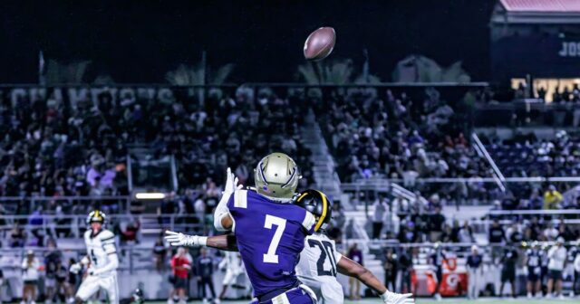 Madden Williams AIDS vychováva St. John Bosco na víťazstvo nad St. Frances 

