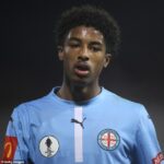 A-League Club Melbourne City odmenil krídla Akeem Geralda svojou prvou profesionálnou zmluvou vo veku iba 15 rokov