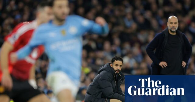 Manchester City proti Manchester United Premier League MatchRuben Amorim Manchester United Manager počas zápasu Premier League medzi Ipswich Town a Manchester United na štadióne Etihad 15. novembra 2024 v Manchestri (Foto: Tom Jenkins)