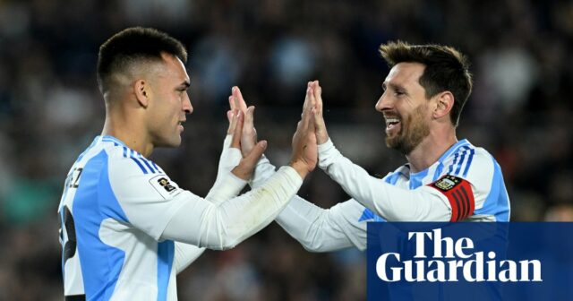 Messi Hodnotenia v domácnosti Zbohom pre Argentínu a zostáva pevne pera na hrnček Globe Lionel Messi 

