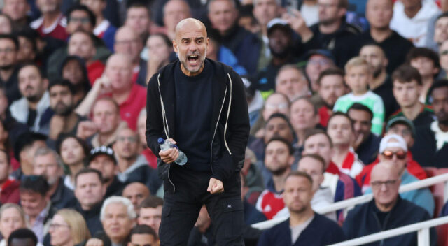 Metóda Pep Guardiola vs Toolbox bola „Mourinho alebo Allardyce Design of Play“ 

