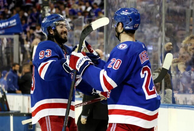 Mika Zibanejad získava 100% jednoduché, pokiaľ ide o Rangers, ktorí obchodujú s blueshirts veterinárny lekár Chris Kreider 

