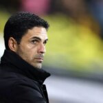 Mikel Arteta pripomína predchádzajúcu akadémiu s nástrojmi Billy Vigar, ktorý dodržiava úmrtnosť