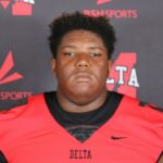 Mississippi delta čerstvejší futbalový hráč Emanuell Cooks prechádza preč