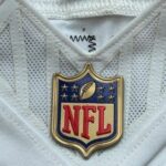 NFL MVP, hráči roka, aby si obliekli konzistentné miesto na strážcu zlata
