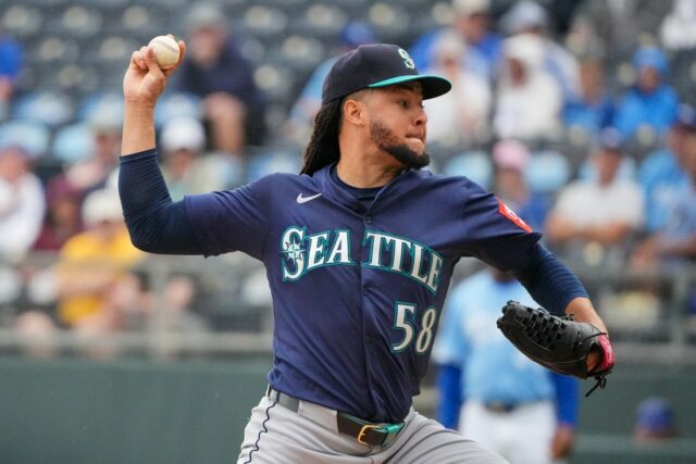 MLB: Seattle Mariners v Kansas City Royals