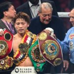 Japonská Naoya Inoue oslavuje svoje víťazstvo proti Južnej Kórei Kim Ye-joon počas ich svetovej super-bantamovej váhy v boxe v Tokiu 24. januára 2025. (Foto: Philip Fong / AFP) (Fotografia Philip Fong / AFP Via Getty Images)