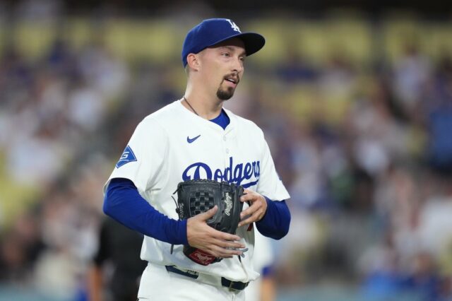 MLB: Arizona Diamondbacks v Los Angeles Dodgers