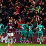 Nezaujímavý Liverpool udržiava uniknutie ho, keď desaťčle