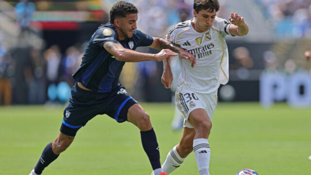 Organizácia UEFA Champions Organizácia Matchday 1 Prognózy pozostávajúce zo skutočného Madrid vs Marseille 

