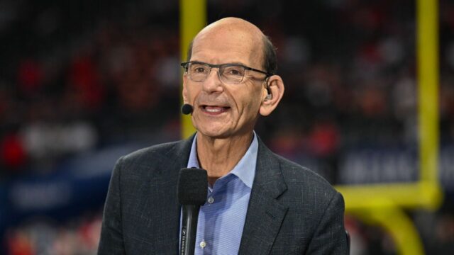 Paul Finebaum uvádza, že berie do úvahy konkurenciu Senátu Spojených štátov USA 

