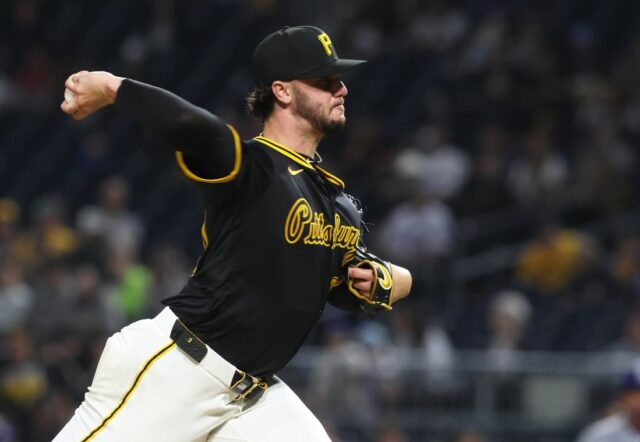 MLB: Los Angeles Dodgers v Pittsburgh Pirates