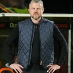 Aberdeenský manažér Jimmy Thelin bojuje o svoju budúcnosť po sklamanom začiatku sezóny