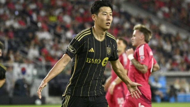 Podpora ratingov pre deti Heung-min, LAFC Cruise Ships okolo mesta St. Louis 

