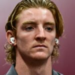 Eddie Howe Cam sa úplne zameriava na futbal so svojím tímom s Alexandrom Isakom, ktorý je teraz mimo dverí