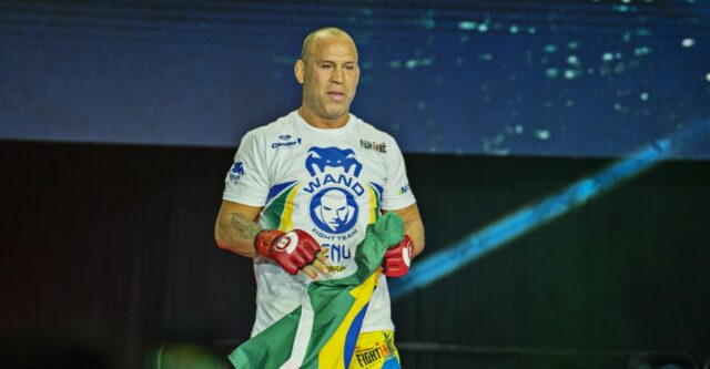 Predchádzajúce boxerské glóbusové šampionáty sa stretnú s Wanderlei Silva v Brazílii 

