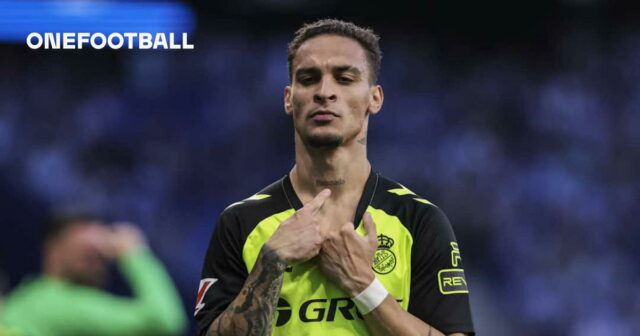 Obrázok článku: Bývalý Winger 82 miliónov GBP United vysvetľuje „zložitý“ koniec v klube