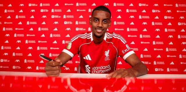 Prenos informácií naživo: Všetky dohody o hotových dohodách ako Alexander Isak, Jadon Sancho a extra vynútené konečné akcie plus aktualizácie o dohodách, ktoré zlyhali, pozostávajúce z Liverpoolského Guehiho dopadu 


