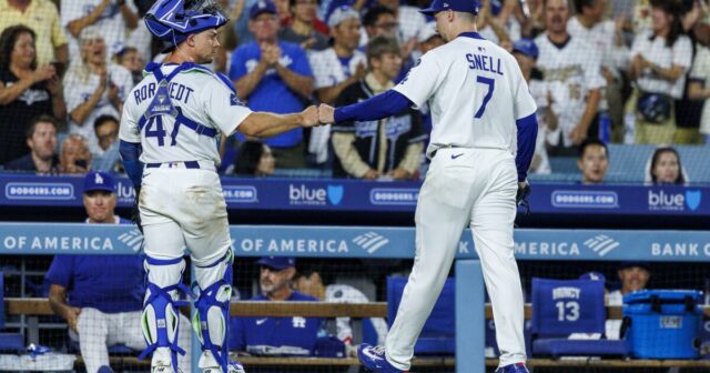 Presne to, ako Dodgers Catcher Ben Rortvedt získal poháňaný priamo do pozemku postseason 

