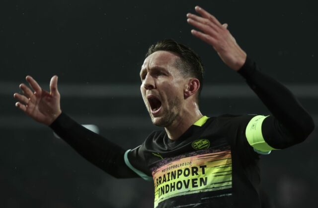 RC objektív objavil premiestnenie pre Luuk de Jong pred povolením Odsonne Édouard 

